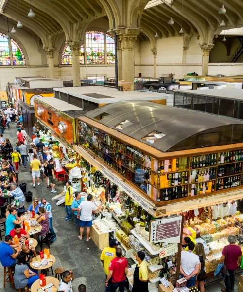 Mercadão Municipal proporciona variedade de cardápios e sabores aos visitantes