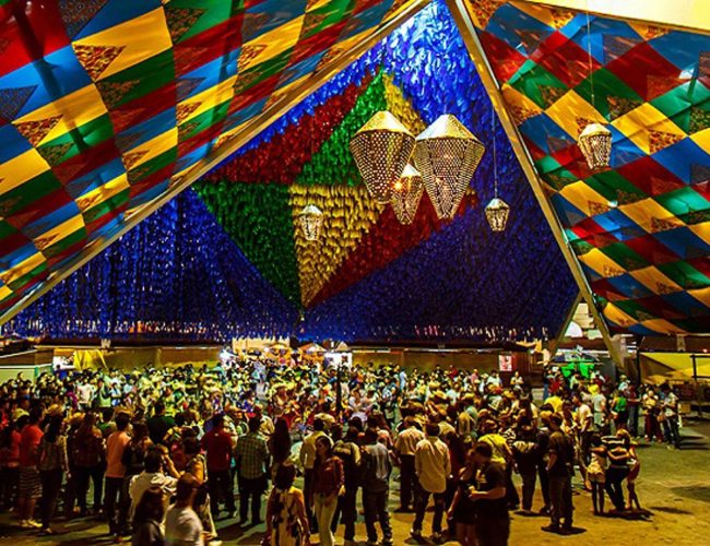 Cinco Destinos Imperdíveis para Celebrar Festas Juninas no Brasil